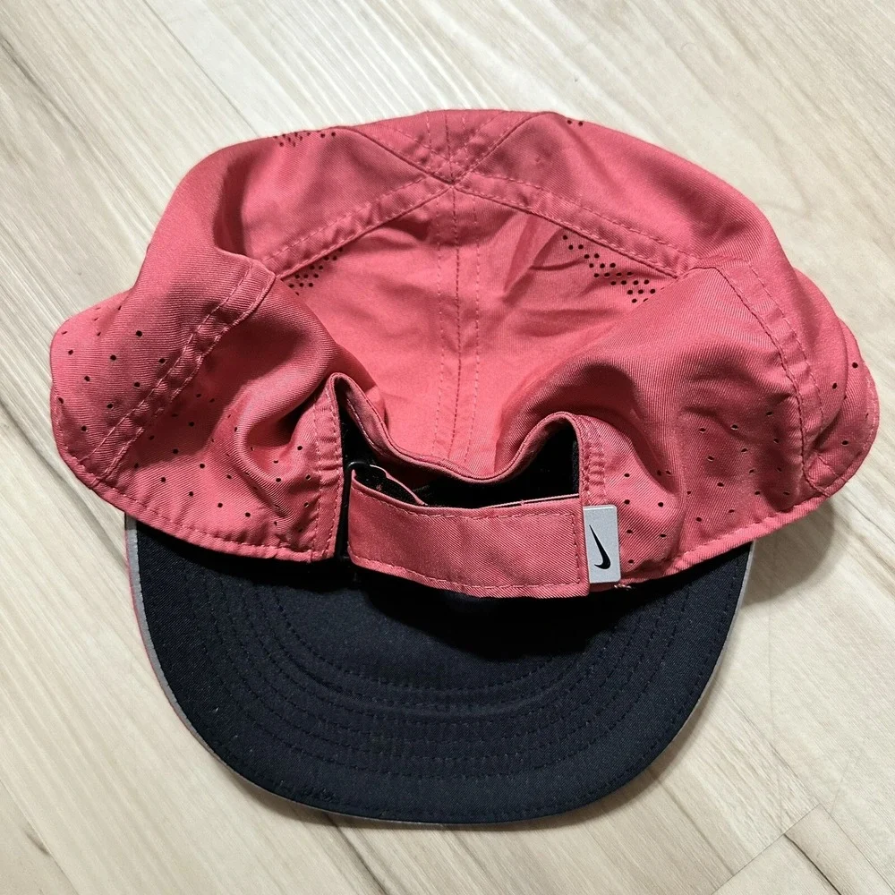 Nike Aerobill Featherlight Running Cap Women's Hat Perforated DRI-FIT 6 Panel‎